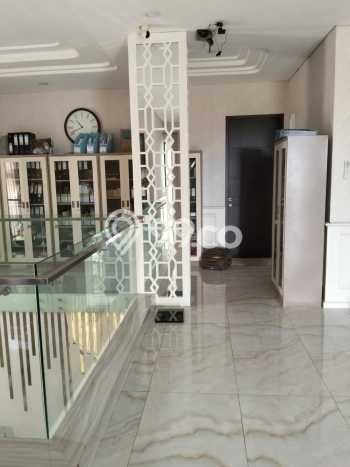 Dijual Rumah Mewah Elegan Dengan View Cantik di Graha Raya, Tangerang Selatan Dijual Rumah Mewah Elegan Dengan View Cantik di Graha Raya, Tangerang Selatan