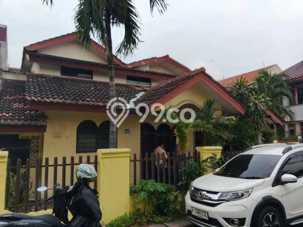 Dijual Hunian Rumah Terawat 5 KT di Pondok Gede, Bekasi Dijual Hunian Rumah Terawat 5 KT di Pondok Gede, Bekasi
