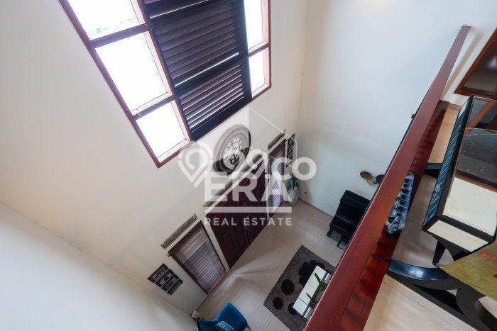 Hunian Mewah LB 320m2 Siap Pakai Desain Elegan di Bintaro, Jakarta Selatan Hunian Mewah LB 320m2 Siap Pakai Desain Elegan di Bintaro, Jakarta Selatan