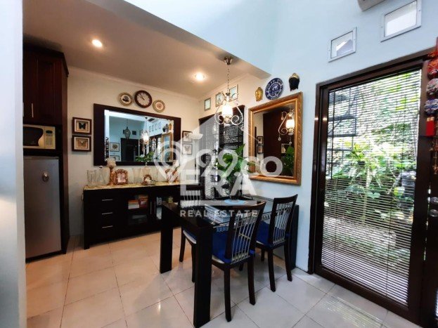 Rumah Luas Asri 2 KT Siap Huni di Bintaro Tangerang Selatan Rumah Luas Asri 2 KT Siap Huni di Bintaro Tangerang Selatan