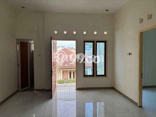 Dijual Rumah Strategis Bagus Punya 4 KT di Pedurungan Semarang SHM Dijual Rumah Strategis Bagus Punya 4 KT di Pedurungan Semarang SHM