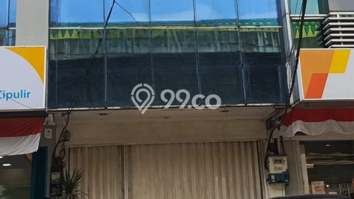 Ruko untuk disewa di Kebayoran Lama punya LT 63m2 & LB 180m2 harga sewa kompetitif Ruko untuk disewa di Kebayoran Lama punya LT 63m2 & LB 180m2 harga sewa kompetitif