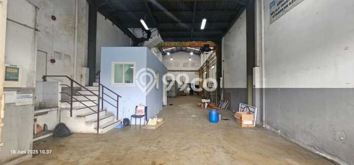 Ruko Bagus Dijual LB 283m2 Lokasi Strategis Jakarta Barat Area Cocok untuk Bisnis Ruko Bagus Dijual LB 283m2 Lokasi Strategis Jakarta Barat Area Cocok untuk Bisnis