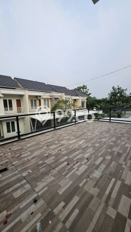 Rumah Mewah Dijual LT 114m2 di Ciputat, Tangerang Selatan Rumah Mewah Dijual LT 114m2 di Ciputat, Tangerang Selatan