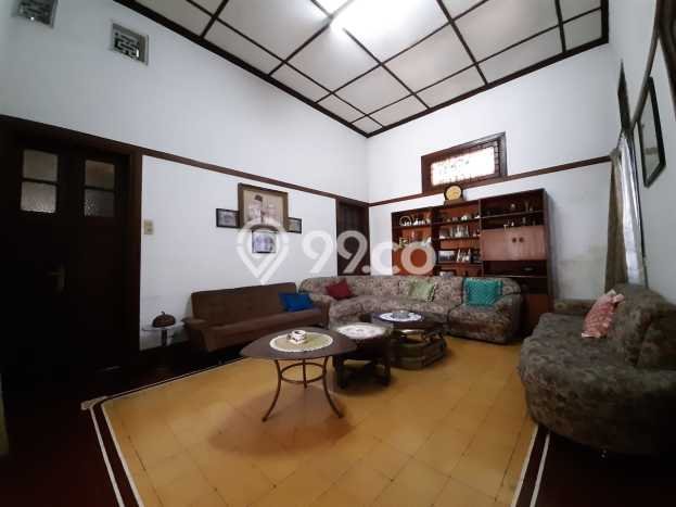 Ready to Use! Premium House LT 447m2 Desain Elegan di Bandung Kota Ready to Use! Premium House LT 447m2 Desain Elegan di Bandung Kota