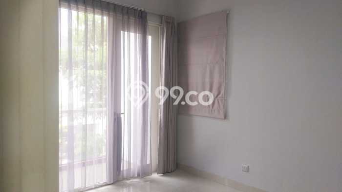 Ready to Use! Luxury House LT 204m2 Desain Elegan di Bintaro Ready to Use! Luxury House LT 204m2 Desain Elegan di Bintaro