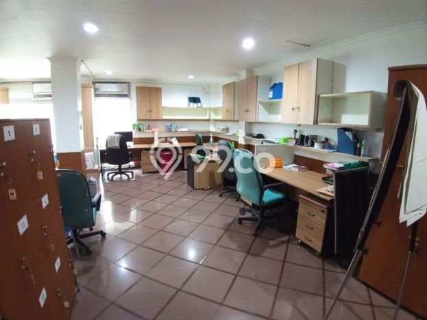 Lokasi Strategis! Dijual Kantor Bisnis di Menteng, Jakarta Pusat Kondisi Baik Lokasi Strategis! Dijual Kantor Bisnis di Menteng, Jakarta Pusat Kondisi Baik