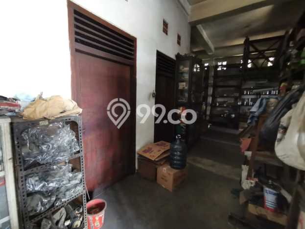 Area Ramai! Komersial Dijual di Senen untuk Bisnis Luas Bangunan 582m2 Area Ramai! Komersial Dijual di Senen untuk Bisnis Luas Bangunan 582m2