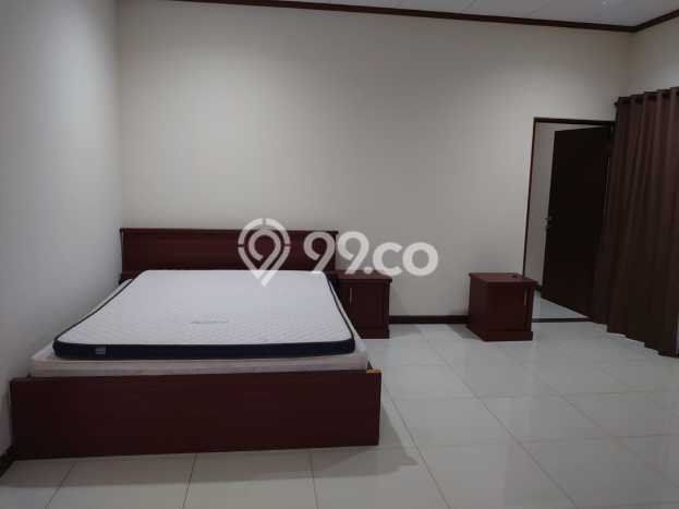 Sewa Rumah Strategis di Kuningan LT 920m2 / LB 500m2 Siap Huni Sewa Rumah Strategis di Kuningan LT 920m2 / LB 500m2 Siap Huni