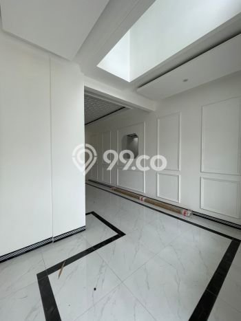 Rumah Luas Asri 3 KT Siap Pakai di Jatiwaringin Jakarta Timur Rumah Luas Asri 3 KT Siap Pakai di Jatiwaringin Jakarta Timur