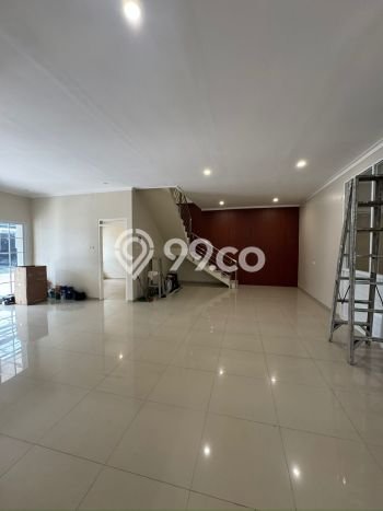 Rumah Luxury Modern Siap Huni di Singgasana Bandung Rumah Luxury Modern Siap Huni di Singgasana Bandung