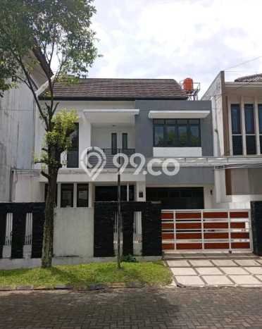 Siap Huni Rumah Mewah 4 Kamar di Batununggal Dekat ke Mana Pun Siap Huni Rumah Mewah 4 Kamar di Batununggal Dekat ke Mana Pun