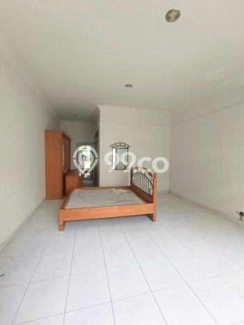 Ready to Use! Luxury House LT 625m2 Desain Elegan di Dadali Ready to Use! Luxury House LT 625m2 Desain Elegan di Dadali