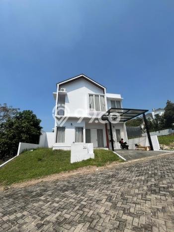 For Sale Rumah 5 Kamar Lokasi Strategis Nyaman dan Strategis di Ngaliyan For Sale Rumah 5 Kamar Lokasi Strategis Nyaman dan Strategis di Ngaliyan
