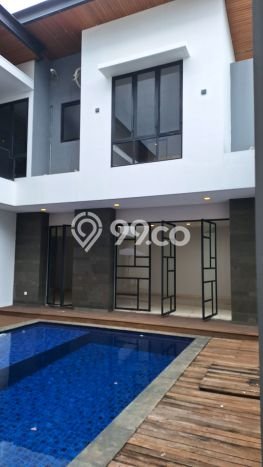 Rumah Elit Modern Siap Huni di Gading Serpong Tangerang Rumah Elit Modern Siap Huni di Gading Serpong Tangerang