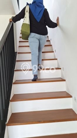 Rumah Luas Asri 3 KT Siap Pakai di BSD Tangerang Rumah Luas Asri 3 KT Siap Pakai di BSD Tangerang