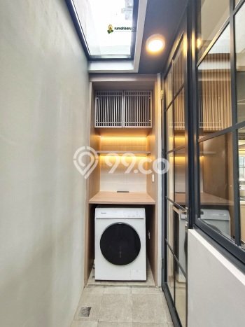 Rumah Strategis Minimalis Lb 99m2 di BSD, Tangerang Selatan Rumah Strategis Minimalis Lb 99m2 di BSD, Tangerang Selatan