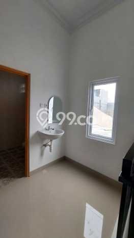 Rumah Strategis Modern Lb 154m2 di Cipondoh, Tangerang Rumah Strategis Modern Lb 154m2 di Cipondoh, Tangerang