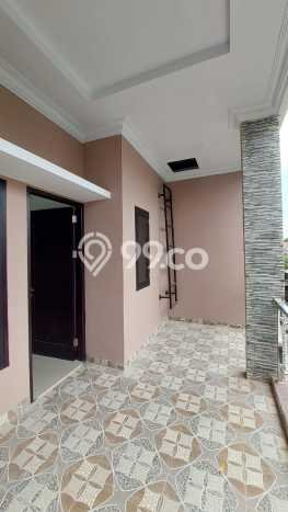 Rumah Strategis Modern Lb 154m2 di Cipondoh, Tangerang Rumah Strategis Modern Lb 154m2 di Cipondoh, Tangerang
