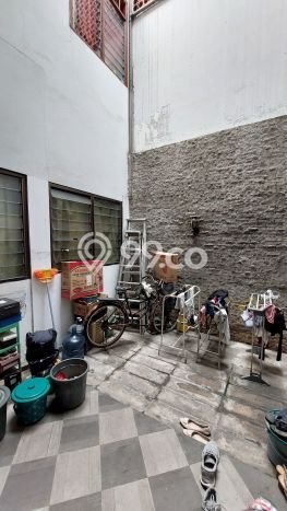 Rumah Mewah LB 314m2 Siap Pakai Desain Elegan di Grogol, Jakarta Barat Rumah Mewah LB 314m2 Siap Pakai Desain Elegan di Grogol, Jakarta Barat