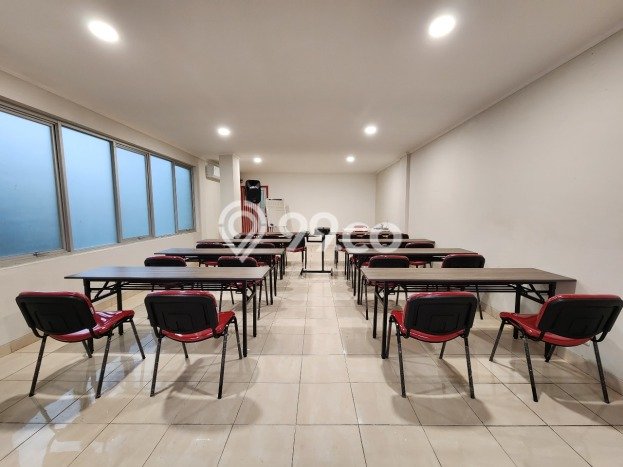 Ruko Dijual di Prime Area Jakarta Barat Luas 283m2 Ruko Dijual di Prime Area Jakarta Barat Luas 283m2