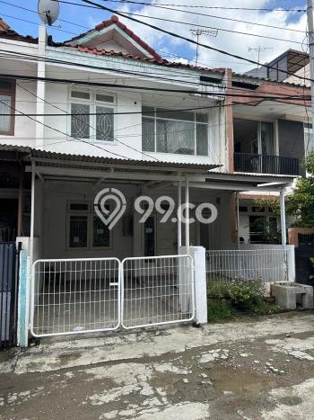 Dijual Rumah Eksklusif 3 KT di Taman Palem, Jakarta Barat Dijual Rumah Eksklusif 3 KT di Taman Palem, Jakarta Barat