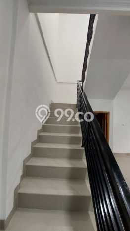 Rumah Strategis Modern Lb 154m2 di Cipondoh, Tangerang Rumah Strategis Modern Lb 154m2 di Cipondoh, Tangerang