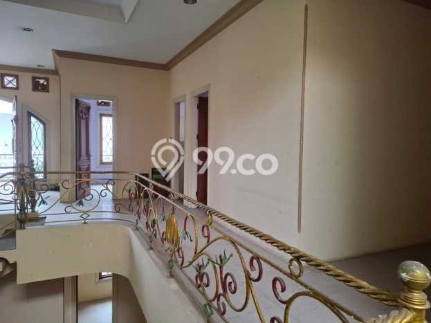 For Sale Rumah 5 Kamar Lokasi Strategis Nyaman dan Strategis di Grogol For Sale Rumah 5 Kamar Lokasi Strategis Nyaman dan Strategis di Grogol