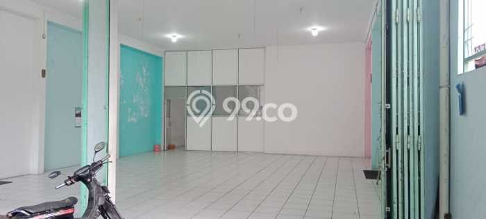 Gudang di Ngadirojo, Luas 236m2m², Jalan Utama, Lokasi Strategis Gudang di Ngadirojo, Luas 236m2m², Jalan Utama, Lokasi Strategis