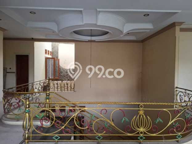For Sale Rumah 5 Kamar Lokasi Strategis Nyaman dan Strategis di Grogol For Sale Rumah 5 Kamar Lokasi Strategis Nyaman dan Strategis di Grogol