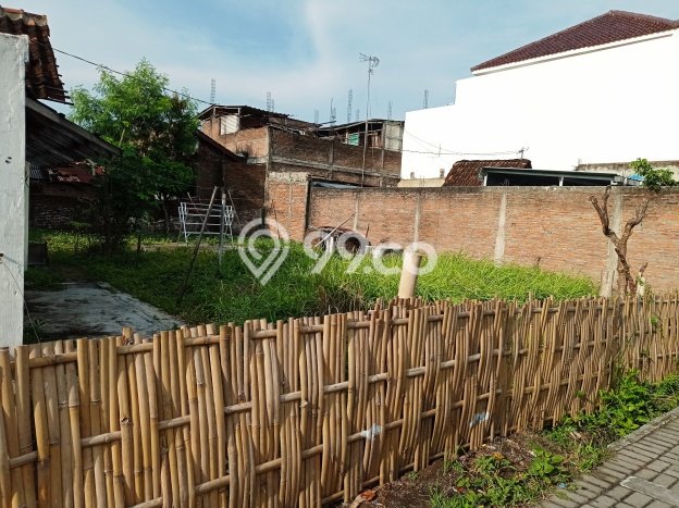 Lahan Strategis di Pasar Kliwon Dijual dengan Luas 268m2 Lahan Strategis di Pasar Kliwon Dijual dengan Luas 268m2
