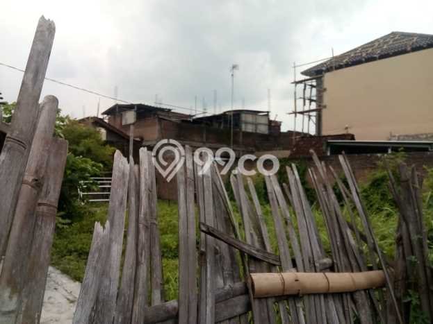 Lahan Strategis di Pasar Kliwon Dijual dengan Luas 268m2 Lahan Strategis di Pasar Kliwon Dijual dengan Luas 268m2