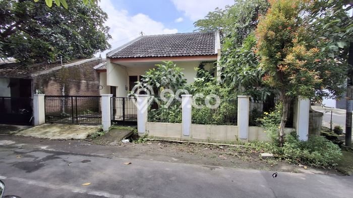 For Sale Hunian Rumah Nyaman 2 KT di Klodran, Karanganyar For Sale Hunian Rumah Nyaman 2 KT di Klodran, Karanganyar