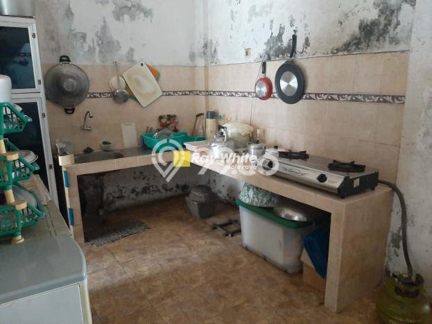 Ruko Komersial Dijual di Pasar Kliwon Solo LT 309m2 & LB 250m2 Ruko Komersial Dijual di Pasar Kliwon Solo LT 309m2 & LB 250m2