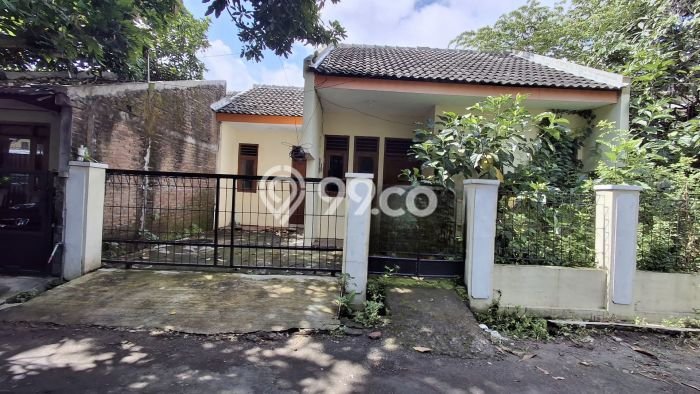 For Sale Hunian Rumah Nyaman 2 KT di Klodran, Karanganyar For Sale Hunian Rumah Nyaman 2 KT di Klodran, Karanganyar