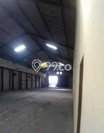 Unit Gudang Disewa Lokasi Gatak, Sukoharjo Spesifikasi Luas Bangunan 800m2 Unit Gudang Disewa Lokasi Gatak, Sukoharjo Spesifikasi Luas Bangunan 800m2