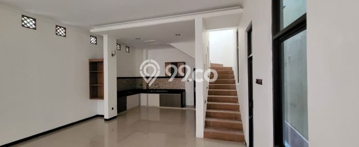 Dijual Rumah Strategis Bagus Punya 3 KT di Banjarsari Solo SHM Dijual Rumah Strategis Bagus Punya 3 KT di Banjarsari Solo SHM