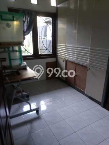 Rumah Strategis Minimalis Lb 144m2 di Banjarsari, Solo Rumah Strategis Minimalis Lb 144m2 di Banjarsari, Solo