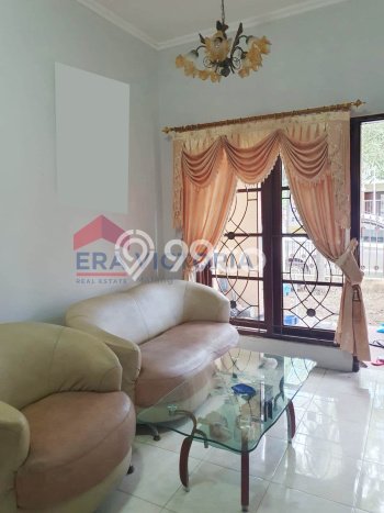 Rumah Terawat di Sidoarjo, Sidoarjo, LT 135m2m² LB 135m2m² DIJUAL CEPAT! Rumah Terawat di Sidoarjo, Sidoarjo, LT 135m2m² LB 135m2m² DIJUAL CEPAT!