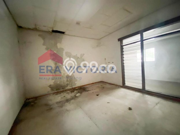 LISTING BARU! Rumah di Blimbing, Ready, 6 KT, Dekat Blimbing, Malang, Malang, LT 1019m2m² Bangunan 1149m2m² LISTING BARU! Rumah di Blimbing, Ready, 6 KT, Dekat Blimbing, Malang, Malang, LT 1019m2m² Bangunan 1149m2m²