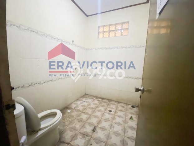 LISTING BARU! Rumah di Blimbing, Ready, 6 KT, Dekat Blimbing, Malang, Malang, LT 1019m2m² Bangunan 1149m2m² LISTING BARU! Rumah di Blimbing, Ready, 6 KT, Dekat Blimbing, Malang, Malang, LT 1019m2m² Bangunan 1149m2m²