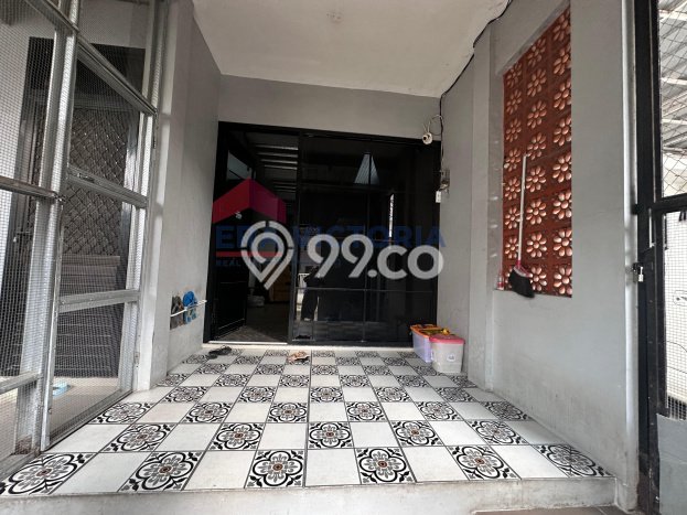 Dijual Rumah 4 Kamar Lokasi Ideal Nyaman dan Strategis di Blimbing Dijual Rumah 4 Kamar Lokasi Ideal Nyaman dan Strategis di Blimbing