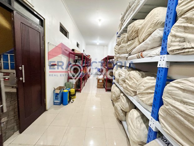 Gudang Dijual di Malang LT 544m2 & LB 525m2 Lokasi Terbaik! Gudang Dijual di Malang LT 544m2 & LB 525m2 Lokasi Terbaik!