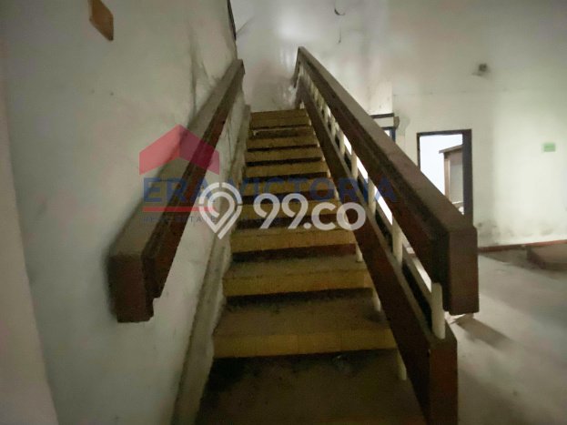 LISTING BARU! Rumah di Blimbing, Ready, 6 KT, Dekat Blimbing, Malang, Malang, LT 1019m2m² Bangunan 1149m2m² LISTING BARU! Rumah di Blimbing, Ready, 6 KT, Dekat Blimbing, Malang, Malang, LT 1019m2m² Bangunan 1149m2m²