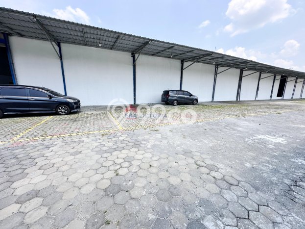 Unit Gudang Disewa Lokasi Pakis, Malang Spesifikasi Luas Bangunan 1080m2 Unit Gudang Disewa Lokasi Pakis, Malang Spesifikasi Luas Bangunan 1080m2