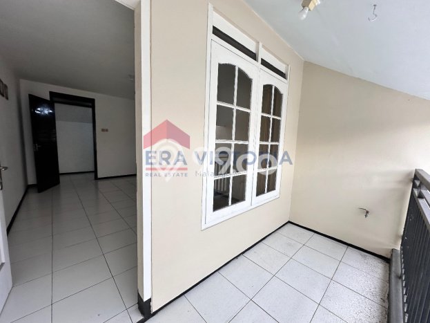 Dijual Rumah 6 Kamar Lokasi Strategis Nyaman dan Strategis di Lowokwaru Dijual Rumah 6 Kamar Lokasi Strategis Nyaman dan Strategis di Lowokwaru