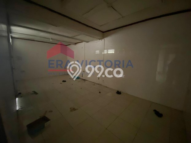 LISTING BARU! Rumah di Blimbing, Ready, 6 KT, Dekat Blimbing, Malang, Malang, LT 1019m2m² Bangunan 1149m2m² LISTING BARU! Rumah di Blimbing, Ready, 6 KT, Dekat Blimbing, Malang, Malang, LT 1019m2m² Bangunan 1149m2m²