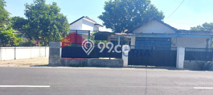 Rumah Nyaman dengan 4 Kamar Tidur di Lokasi Banyakan, Kediri Rumah Nyaman dengan 4 Kamar Tidur di Lokasi Banyakan, Kediri