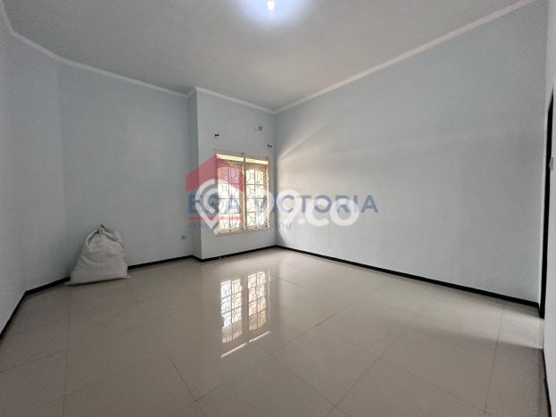 Dijual Rumah 6 Kamar Lokasi Strategis Nyaman dan Strategis di Lowokwaru Dijual Rumah 6 Kamar Lokasi Strategis Nyaman dan Strategis di Lowokwaru
