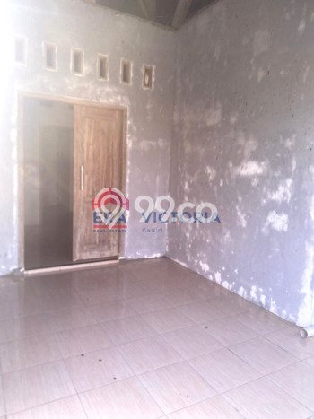Rumah Minimalis Terbaik Siap Huni di Mojoroto LT 77m2 Rumah Minimalis Terbaik Siap Huni di Mojoroto LT 77m2